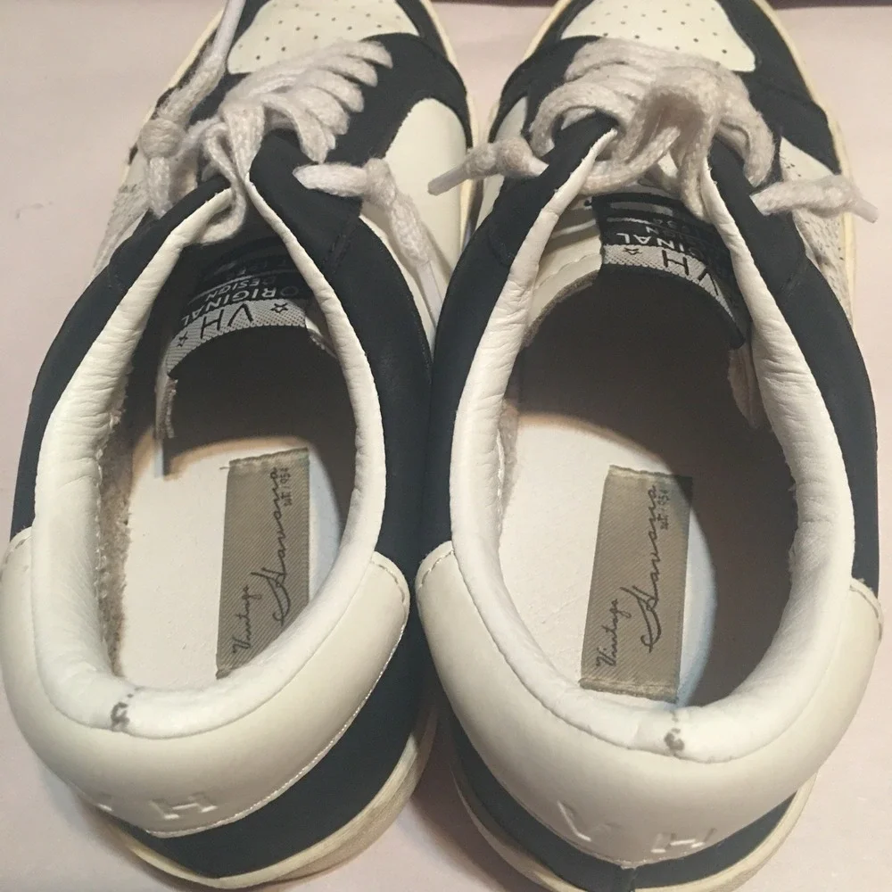 Vintage  Havana Sneakers Size M10, W8.5 Reflex Black White Rare Logo Star